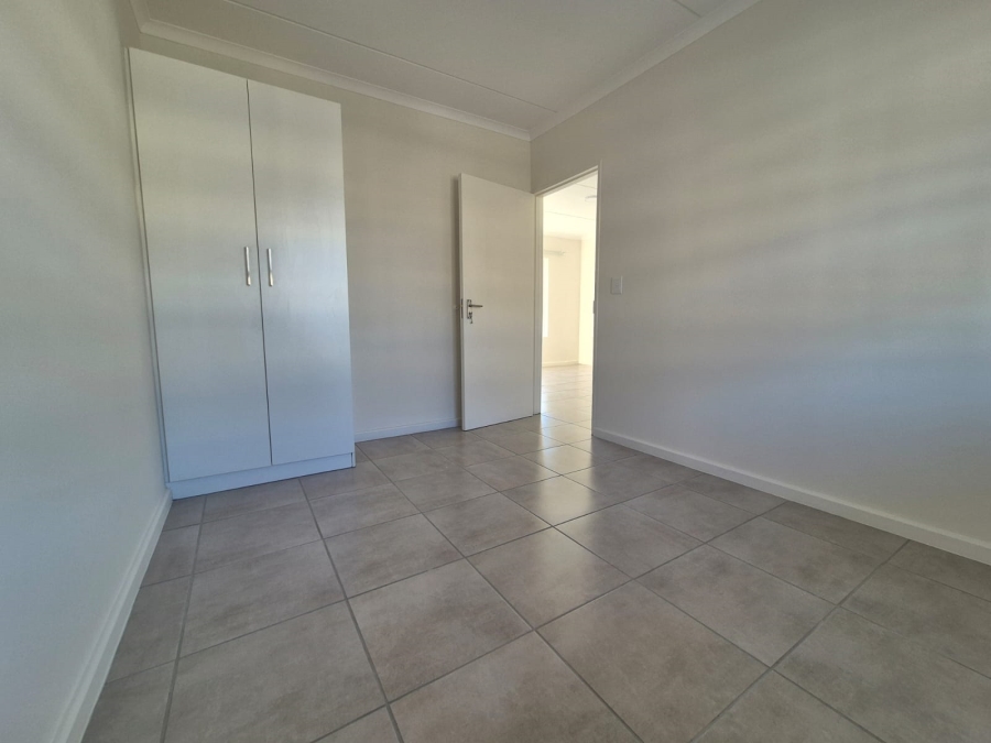 To Let 2 Bedroom Property for Rent in Stellendale Western Cape